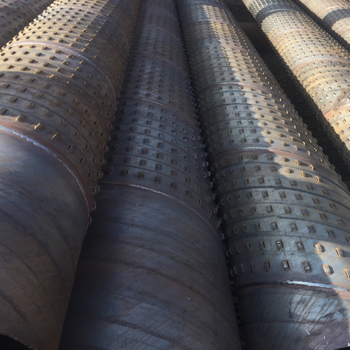 新疆孔式滤水管的材质选择